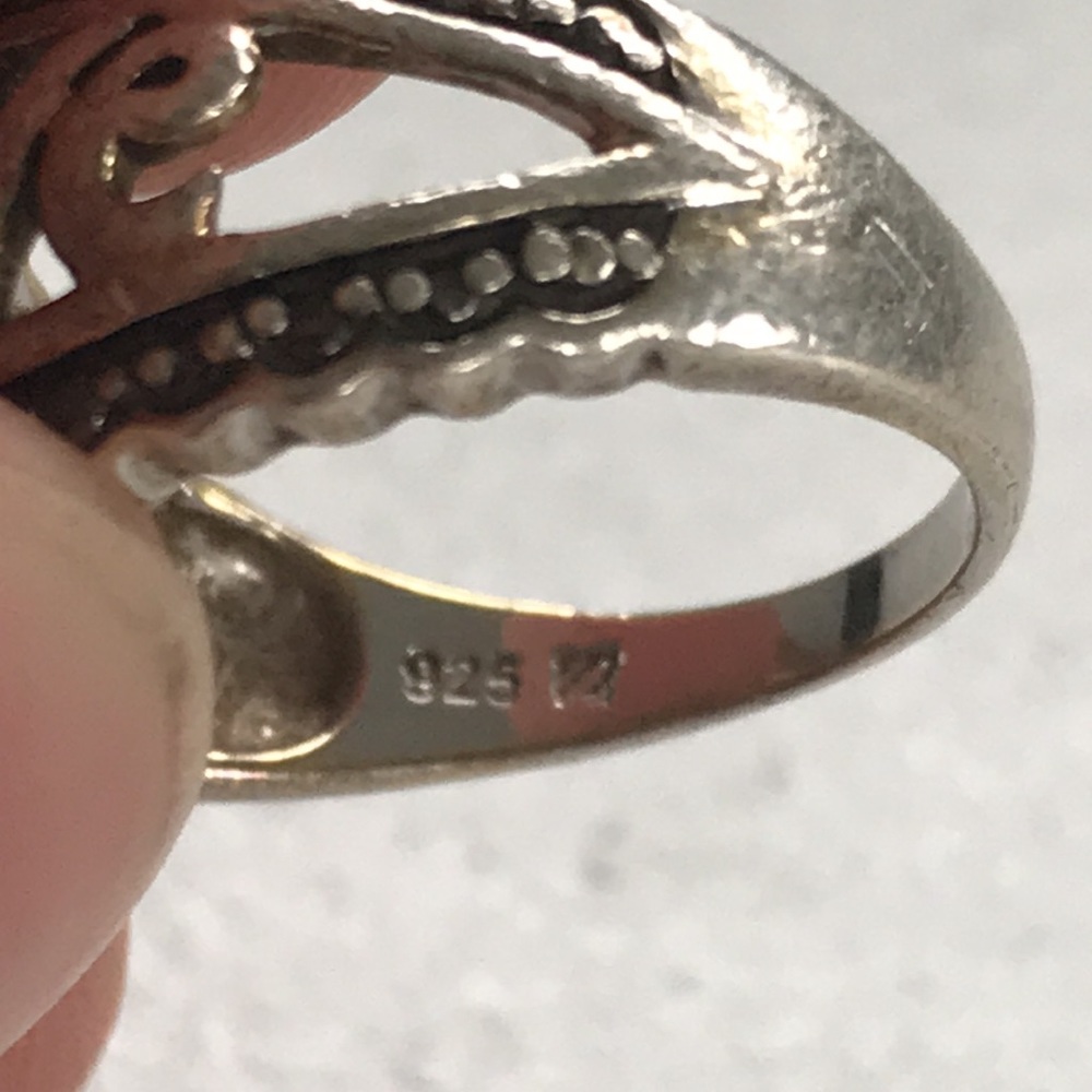 925 Sterling Silver “Love” Ring Logo with Diamond Chip Accents Size 7.75 - Picture 10 of 11